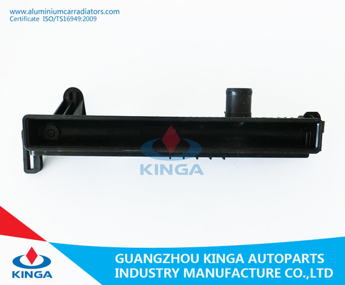 Sostituisca il carro armato di plastica di destra del carro armato del radiatore per la TA 1.9D di RENAULT KANGOO 97 fornitore