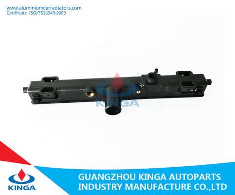 Carro armato della cima del radiatore di Suzuki Perkins in plastica per Replacment PA66+GF30 fornitore