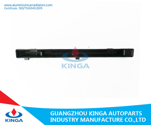 Ripari il carro armato di plastica del radiatore per i ricambi auto del VAGONE J18A'96-02 di SUZUKI CALTUS fornitore