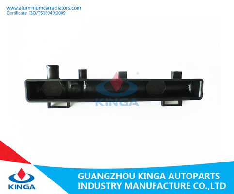 Carro armato di plastica del radiatore PA66 per i pezzi di ricambio durevoli dell'automobile di SUZUKI ALTO'02- 1.1i fornitore