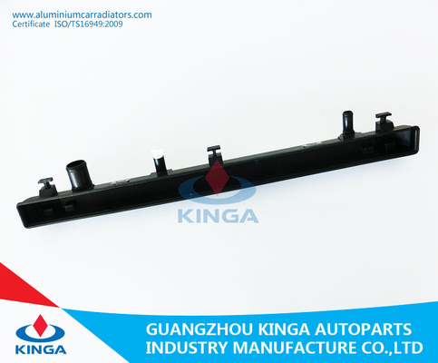Carro armato più basso di plastica per il radiatore automatico del vagone G15 96-02 di Suzuki Caltus fornitore
