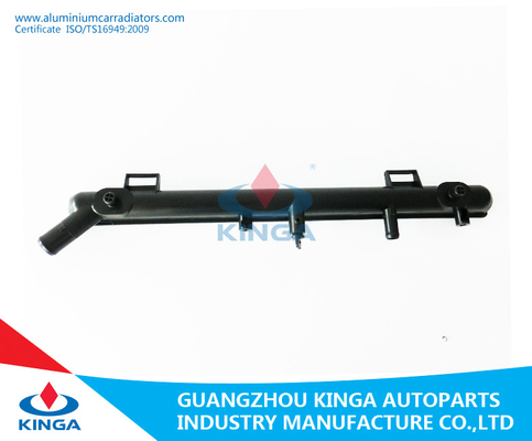 Bottiglia del carro armato del radiatore della TA di Suzuki Swift'05 di prezzo basso sulla grande vendita fornitore