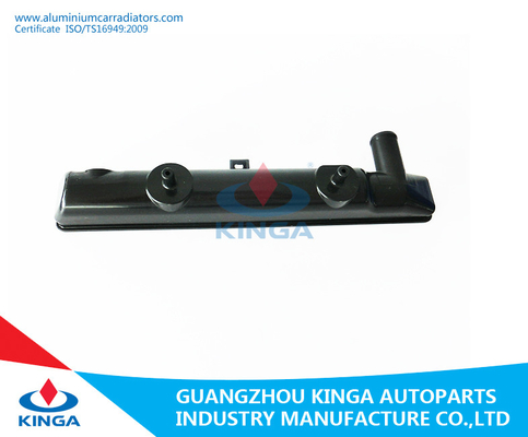 Il serbatoio di acqua di plastica per il radiatore automatico parte il negativo per la stampa di cartamoneta III di Suzuki 1,0 1994 2002 A fornitore
