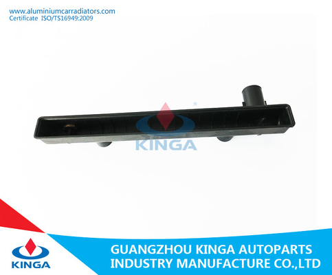 Sostituzione di plastica del carro armato del radiatore per le automobili del carro armato automatico del radiatore di Perkins dei modelli fornitore