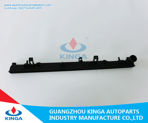 6*717 millimetro carro armato di plastica dell'estremità del radiatore PA66 + GF30 per Subaru Impreza 08-12 a fornitore