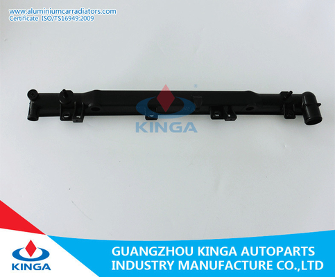 Carro armato di plastica del radiatore dell'OEM 45119-SC020 per Subaru Forester'09- al radiatore fornitore