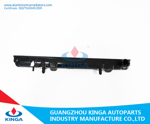 Carro armato di plastica del fondo del radiatore dell'OEM MR127853 del carro armato del radiatore della TA della raccolta L200'96- fornitore