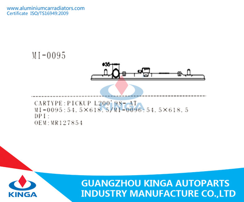 Carro armato di plastica della cima del radiatore per la raccolta automatica L200 1998 di Mitsubishi della sostituzione del radiatore A fornitore