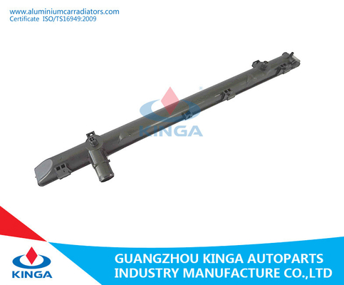 carro armato dello sbocco del radiatore di 48*793.5 millimetro per Toyota Highlander 09 3.5L Mt in PA66GF30 fornitore
