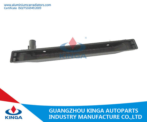 Copertura di plastica del carro armato del radiatore automatico per Toyota Landcruiser 1995 Hdj81v 16400-17031 fornitore