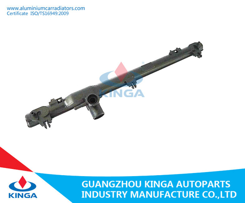 Imballaggio neutrale della TA di Toyota Crown'06 UZS187 del carro armato di plastica di alluminio automatico del radiatore fornitore