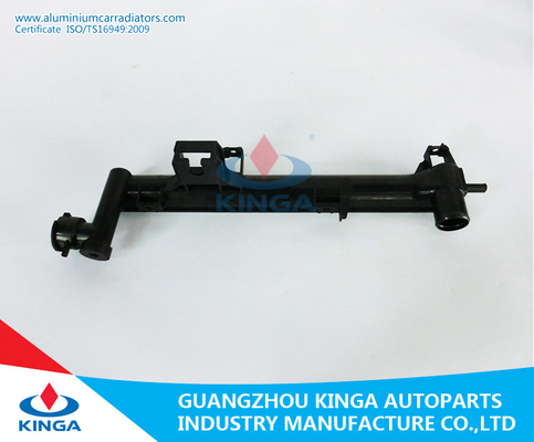 Carro armato laterale del radiatore/carro armato di plastica del radiatore per il grande Cherokee'05-10 Mt radiatore di Chrysler fornitore